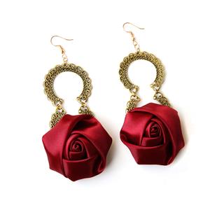 Victorian Red Rose Pendant Christmas Party Accessory Earrings J19989