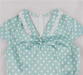Vintage Green Polka Dot A-Line Dress with White Lace Collar and Bow Accent N23827