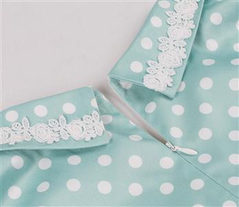 Vintage Green Polka Dot A-Line Dress with White Lace Collar and Bow Accent N23827