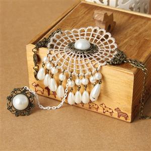 Vintage Style Circle Embroidery Pearl Bracelet with Ring J18004