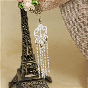 Vintage Elegant White Lace and Alloy Chains Charm Earrings J18402