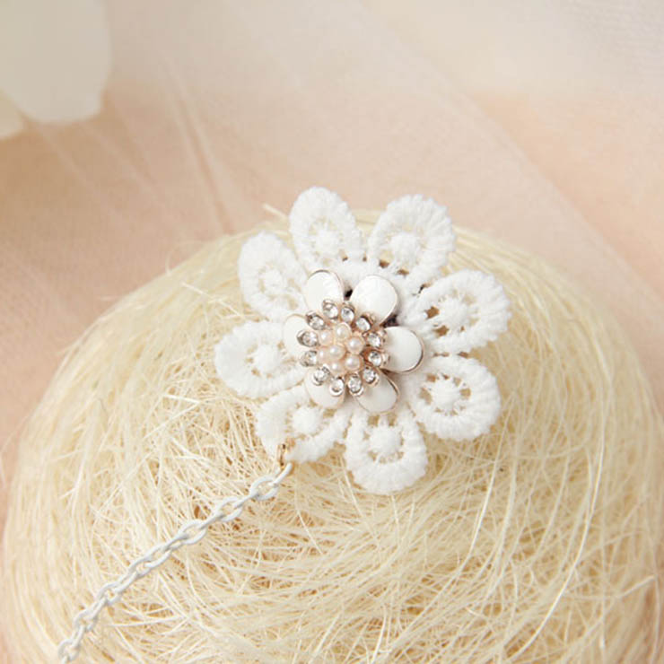 White Vintage Floral Lace Gem Wristband Metal Ring Bride Bracelet J17816