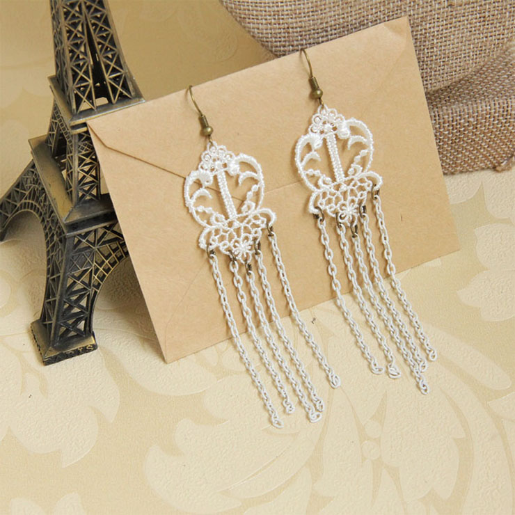 Vintage Elegant White Lace and Alloy Chains Charm Earrings J18402