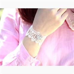 Gothic Style White Lace Wristband Imperial Crown Embellishment Bracelet J17777